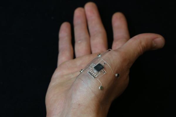 Dispositivi completamente flessibile e adattabili alla superficie del corpo umano