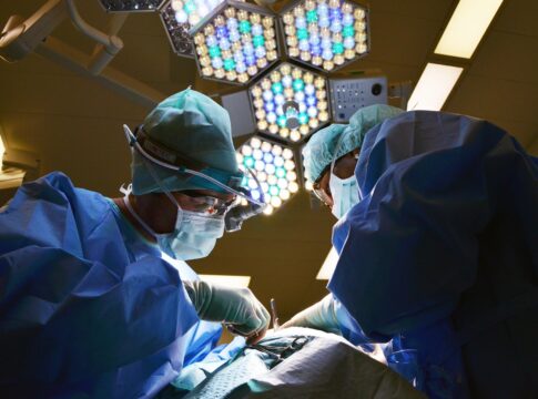 Trapianto di fegato: organo tenuto in vita per quasi un giorno prima dell’operazione