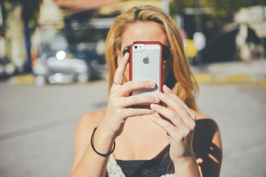 Studenti di scuola superiore creano un’app per aiutare i non vedenti